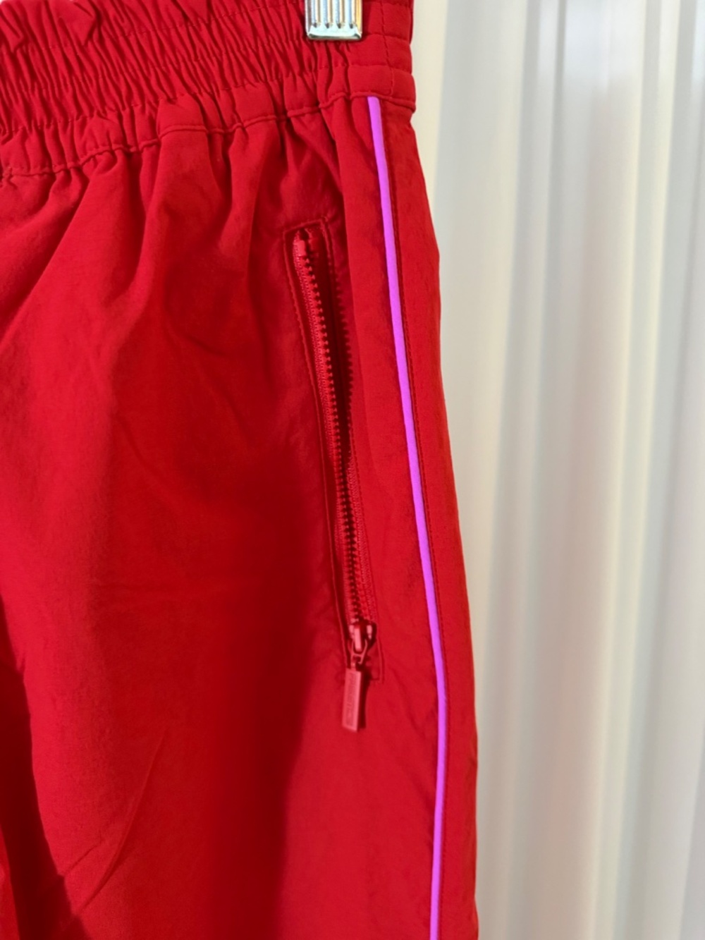 NWT Fabletics Relay Track Jogger Pants Red Size M Zip Ankle MSRP $89.95 - Picture 9 of 16